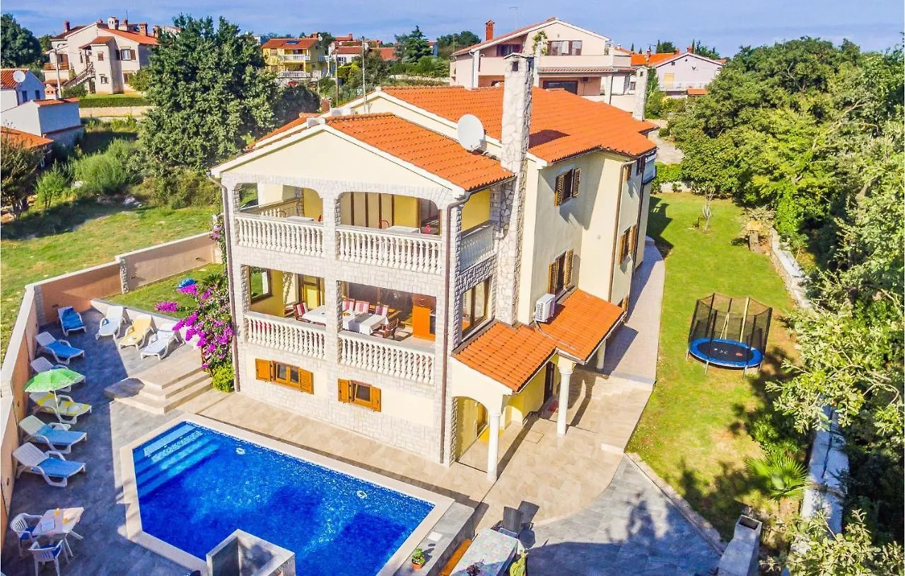 Gorgeous Home In Medulin With Wifi Holiday home