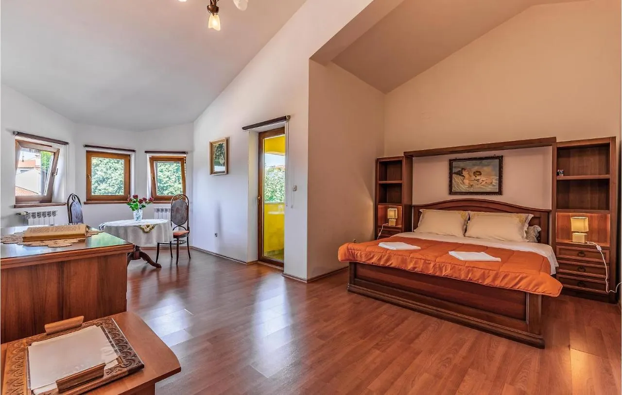 Gorgeous Home In Medulin With Wifi 0*,  Croatia