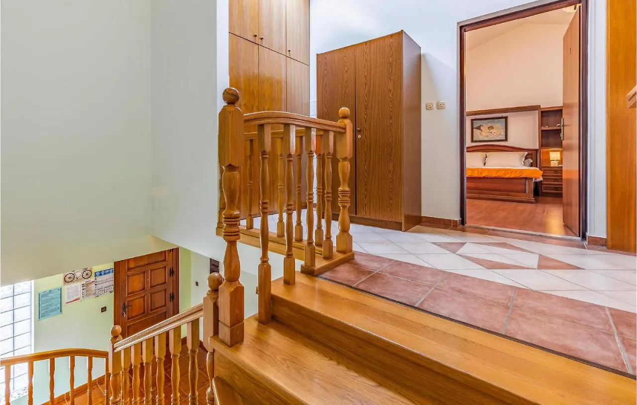 Gorgeous Home In Medulin With Wifi Holiday home