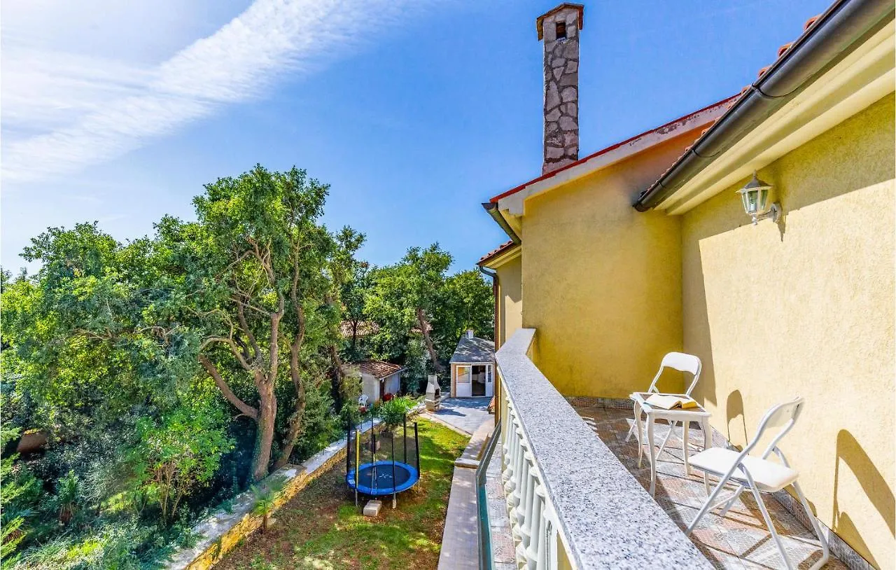 Gorgeous Home In Medulin With Wifi 0*,