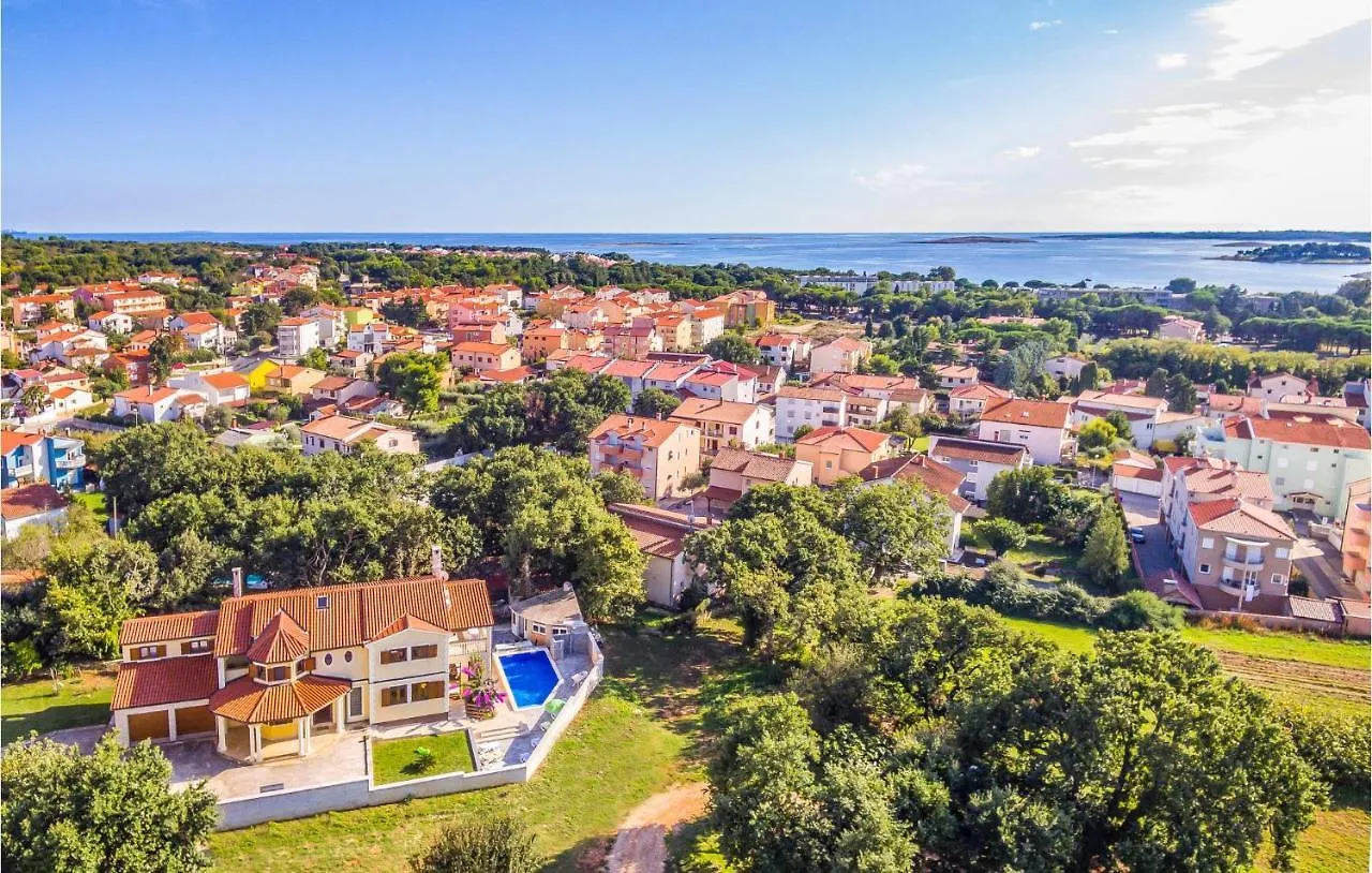 Gorgeous Home In Medulin With Wifi 0*,  Kroatien